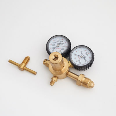 Secure Carbon Dioxide Welding Regulator with Safety Structure and Voltage Regulation