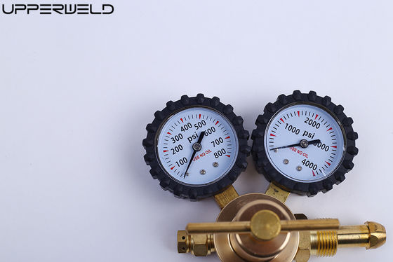 Standard Gases Media Gas Regulator with 0-400 PSI Delivery Pressure and Brass Inlet Outlet