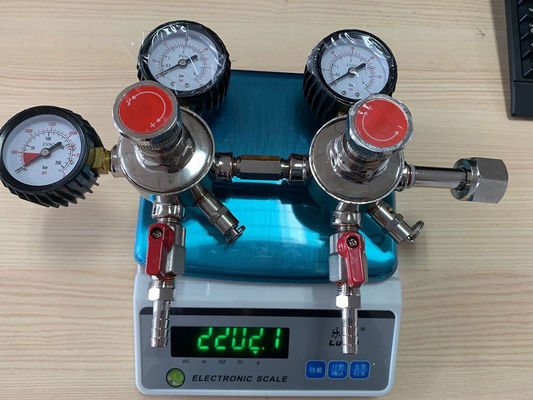 CGA320/580 Inlet Connection Upperweld CO2 Draft Pressure Regulator for America Europe