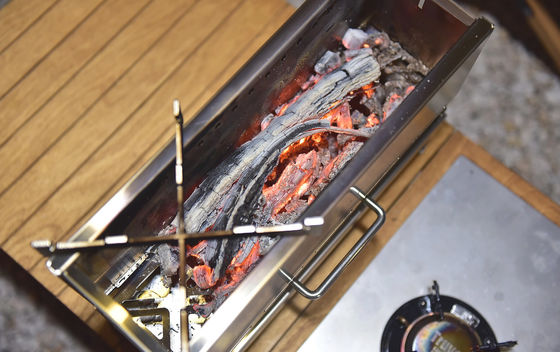Metal Type Stainless Steel BBQ Half-Unit Incendiary Table for Camping and Picnic